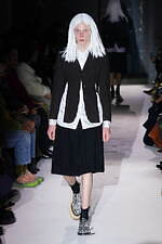 コム デ ギャルソン・オム プリュス 2024年秋冬コレクション - 理性の解剖学｜写真38