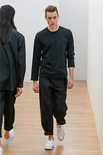 コム デ ギャルソン・シャツ 2024年秋冬メンズコレクション - 色彩の自由な律動｜写真7