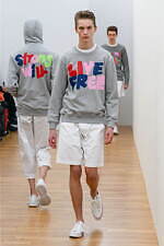 コム デ ギャルソン・シャツ 2024年秋冬メンズコレクション - 色彩の自由な律動｜写真21