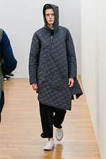 コム デ ギャルソン・シャツ 2024年秋冬メンズコレクション - 色彩の自由な律動｜写真42