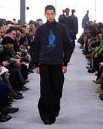 sacai 2024年秋冬コレクション - 大胆なシルエットに交錯するクラシック｜写真37