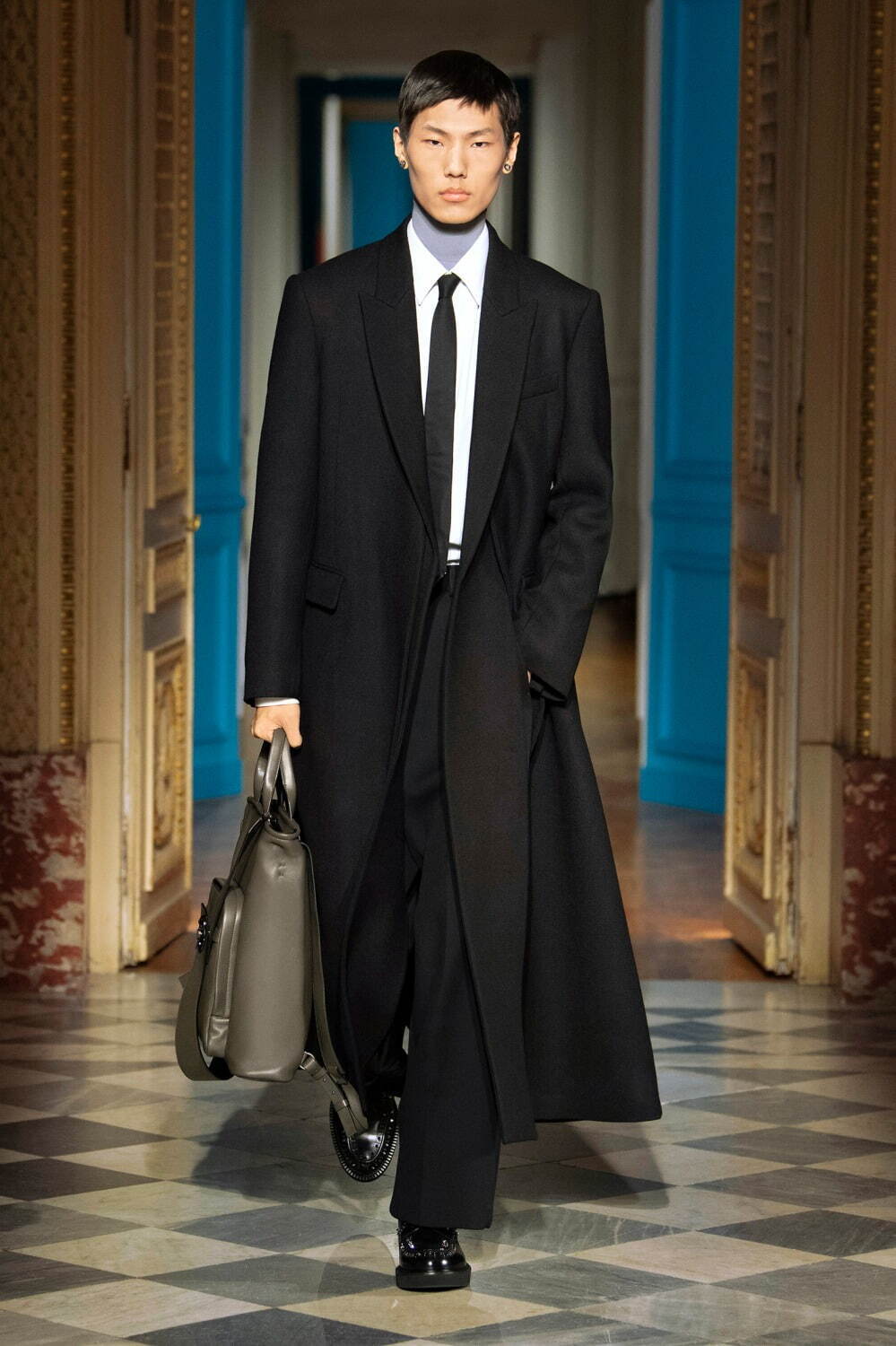 ヴァレンティノ(VALENTINO) 2024-25年秋冬メンズコレクション ヴァレンティノ(VALENTINO) 2024-25年秋冬メンズコレクション