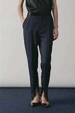 チノのブラックフォーマルウェアに新作、パールボタン付きダブルジャケットやワイドパンツなど｜写真13