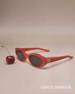 ジェントルモンスター24年新作アイウェア、ブラックのゴーグルフレームやバタフライ型など｜写真1