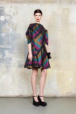 ヴィヴィアン・ウエストウッド ゴールドレーベル 2015年リゾートコレクション｜写真2