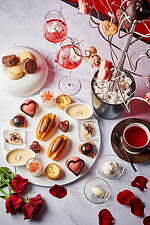 センタラグランドホテル大阪のバレンタインアフタヌーンティー、ハート＆チョコスイーツをツリースタンドに｜写真3