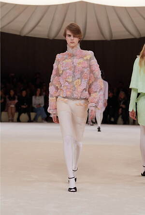 シャネル オートクチュール(CHANEL Haute Couture) 2024年春夏ウィメンズコレクション  - 写真15