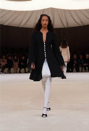 シャネル オートクチュール(CHANEL Haute Couture) 2024年春夏ウィメンズコレクション  - 写真18