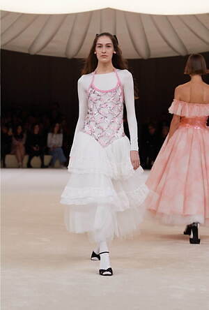 シャネル オートクチュール(CHANEL Haute Couture) 2024年春夏ウィメンズコレクション  - 写真52