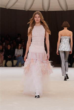 シャネル オートクチュール(CHANEL Haute Couture) 2024年春夏ウィメンズコレクション  - 写真54