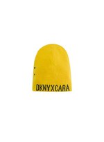 DKNYがカーラ・デルヴィーニュとコラボ！新カプセルコレクション登場｜写真1