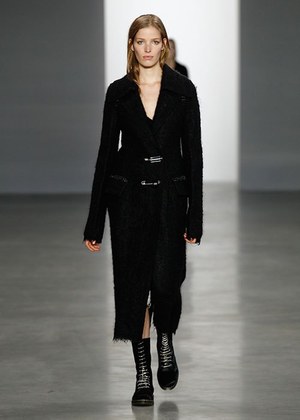 カルバン・クライン コレクション(Calvin Klein Collection) 2014-15年秋冬ウィメンズコレクション  - 写真1