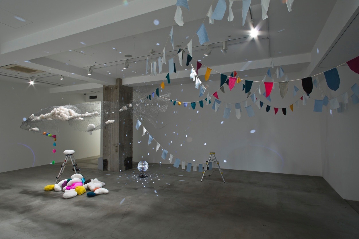 美術館｜国立国際美術館“身体”に着目したコレクション展、ブブ・ド・ラ・マドレーヌのインスタレーションなど