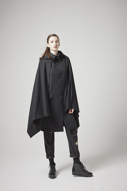 未使用に近い 18SS⭐️ヨウジヤマモトプリュスノアール 変形ジャケット 黒 2 ヨウジヤマモト プリュス ノアール(YOHJI YAMAMOTO +NOIR) 2018