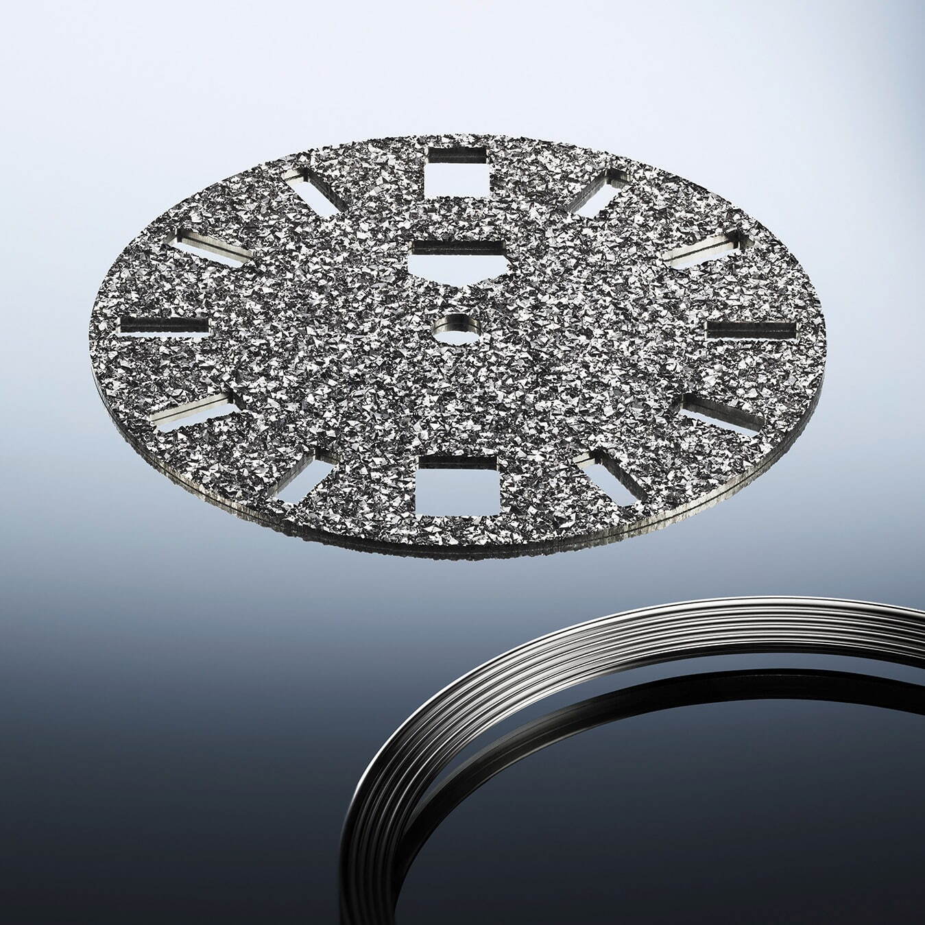 タグ・ホイヤー“人工ダイヤ”煌めく24年新ウォッチ、1.3カラットの人工イエローダイヤ製リュウズ｜写真3