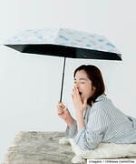 ちいかわ×Wpc.“花畑で遊ぶ”or“雲の上で眠る”ちいかわたちを描く新作ビニール傘＆折りたたみ日傘｜写真4