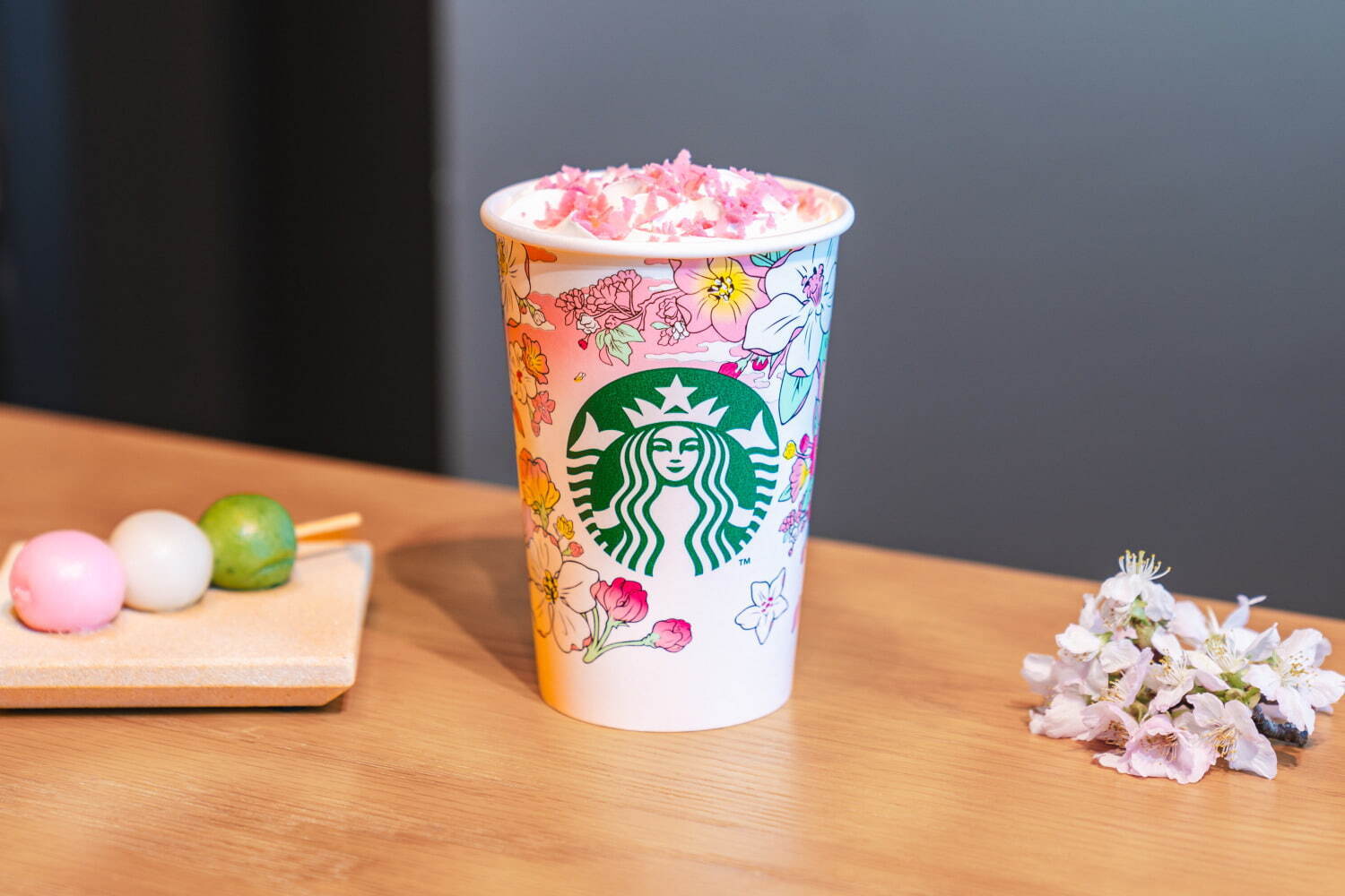 スターバックス(Starbucks Coffee) 花見だんご フラぺチーノ｜写真5