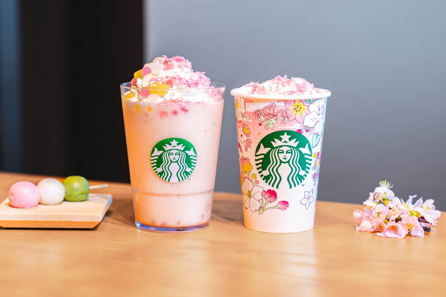 スターバックス(Starbucks Coffee) 花見だんご フラぺチーノ｜写真1