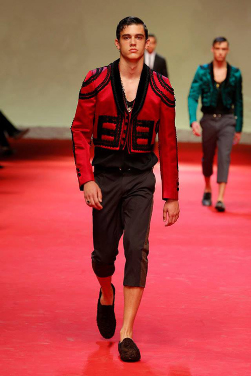 ドルチェ ガッバーナ 15年春夏メンズコレクション シチリアの赤 ファッションプレス