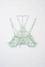 ミューラルの24年春夏新作、“あわいゆく花”のレイヤードドレス＆“花弁に滴る水滴”のビスチェ｜写真10