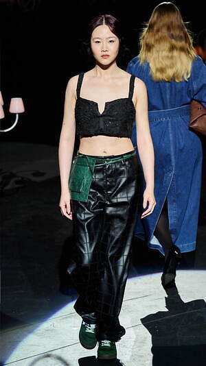 バウム ウンド ヘルガーテン(BAUM UND PFERDGARTEN) 2024-25年秋冬ウィメンズコレクション  - 写真9