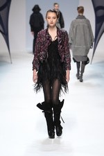 イッセイ ミヤケ、AUTUMN WINTER 2010 - 注目のジャケット・コート｜写真5