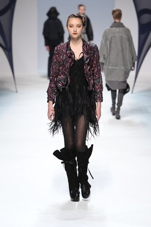 イッセイ ミヤケ、AUTUMN WINTER 2010 - 注目のジャケット・コート｜写真5