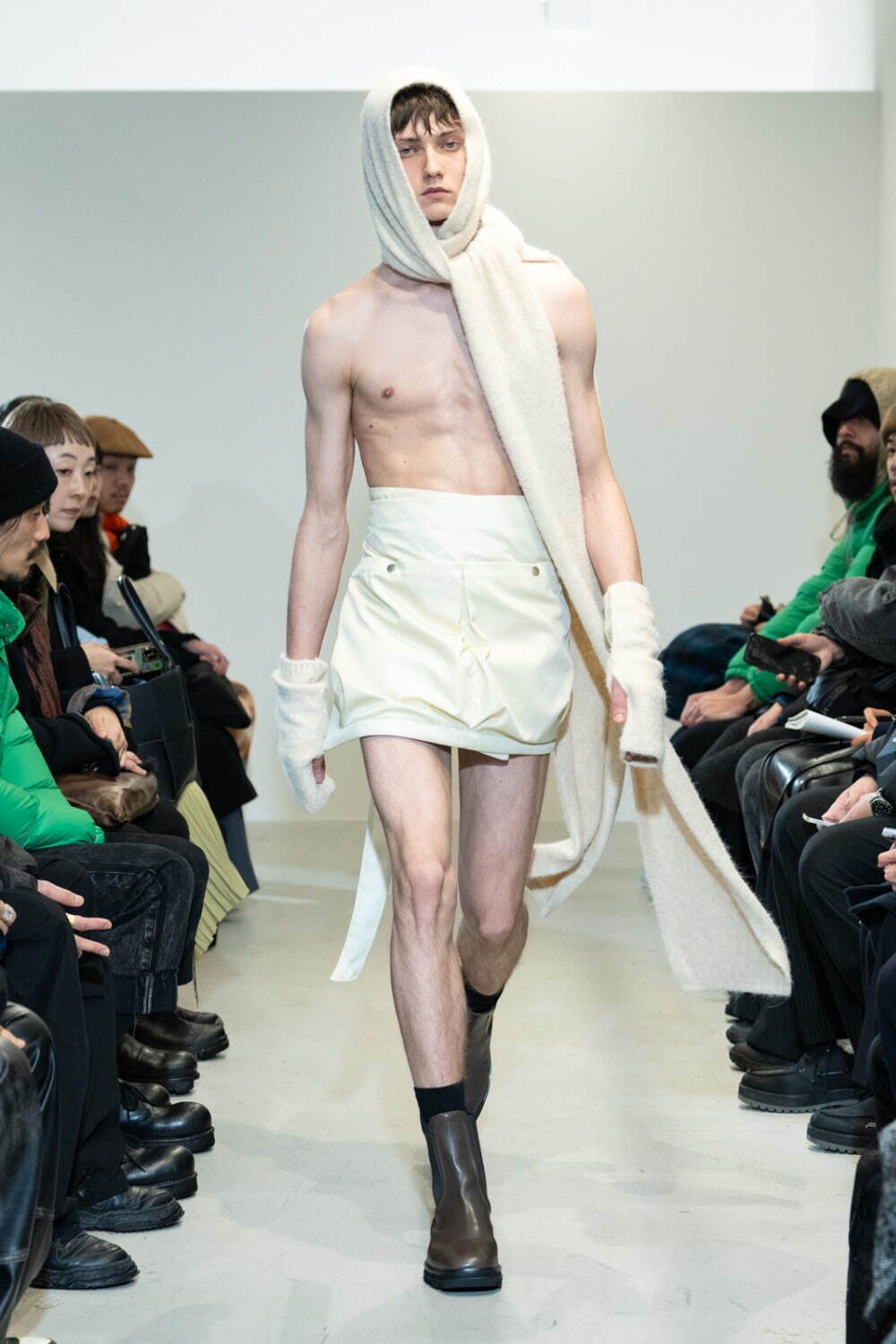 ヴェイン 2024-25年秋冬コレクション - 挨拶する衣服、可変性ある衣服|写真46