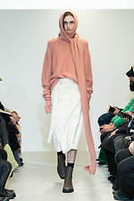 ヴェイン 2024-25年秋冬コレクション - 挨拶する衣服、可変性ある衣服｜写真3