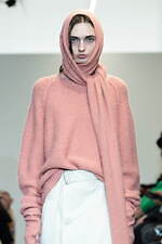 ヴェイン 2024-25年秋冬コレクション - 挨拶する衣服、可変性ある衣服｜写真4