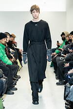 ヴェイン 2024-25年秋冬コレクション - 挨拶する衣服、可変性ある衣服｜写真11