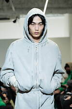 ヴェイン 2024-25年秋冬コレクション - 挨拶する衣服、可変性ある衣服｜写真34