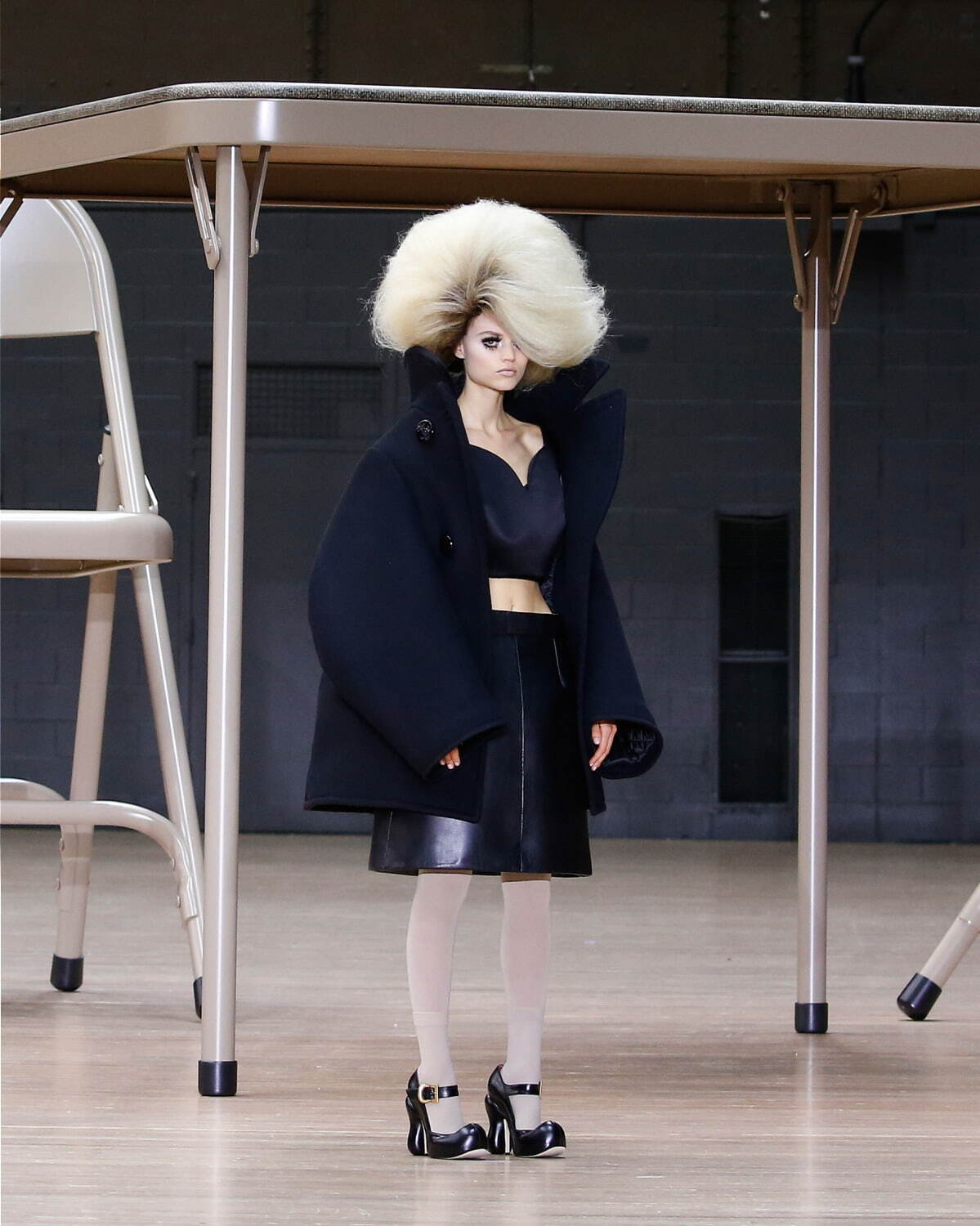 MARC JACOBS ジャケット 春物 MARC JACOBS - MARC JACOBS テーラードジャケット 44(S位) 紺
