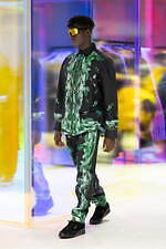 ヨシオクボ(yoshiokubo) 眩惑｜写真13