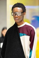 ヨシオクボ(yoshiokubo) 眩惑｜写真23