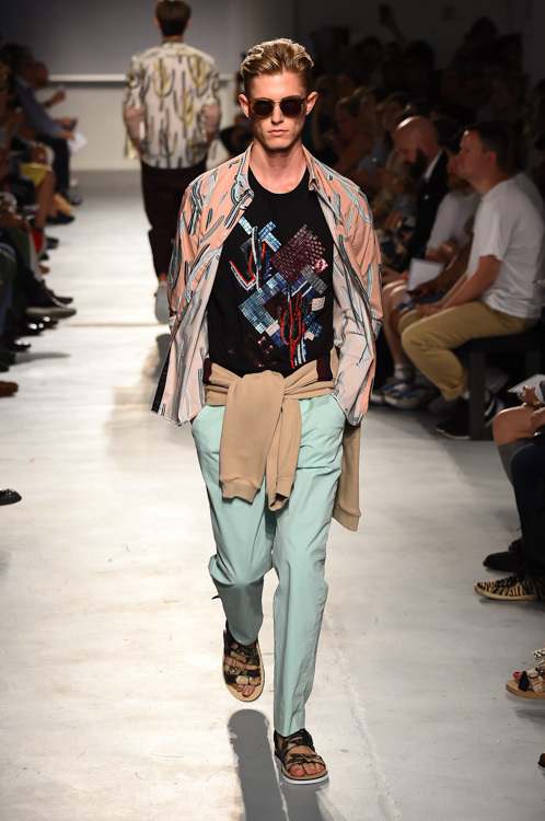 エムエスジーエム 2015年春夏<span>コレクション</span> - 写真22