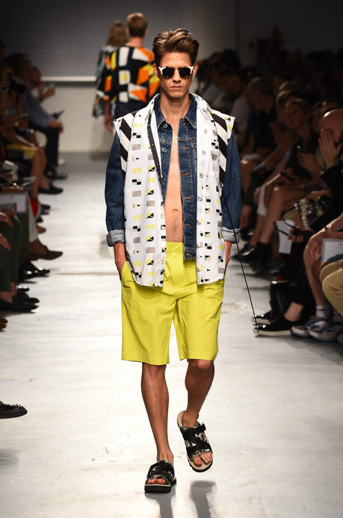 エムエスジーエム(MSGM) 2015年春夏ウィメンズ&メンズコレクション  - 写真40