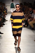 MSGM 2015年春夏コレクション - グルーヴィーな音楽で描き出す、50&60'sのカリフォルニア｜写真28