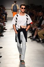 MSGM 2015年春夏コレクション - グルーヴィーな音楽で描き出す、50&60'sのカリフォルニア｜写真51