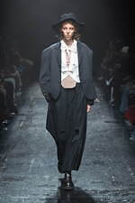 アンディサイデッド2024-25年秋冬コレクション - 夢への希望に煌めいて｜写真22