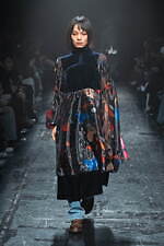 アンディサイデッド2024-25年秋冬コレクション - 夢への希望に煌めいて｜写真24