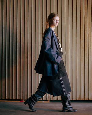 リヴィントーン(LIVINGTONE) 2024年春夏ウィメンズコレクション  - 写真9