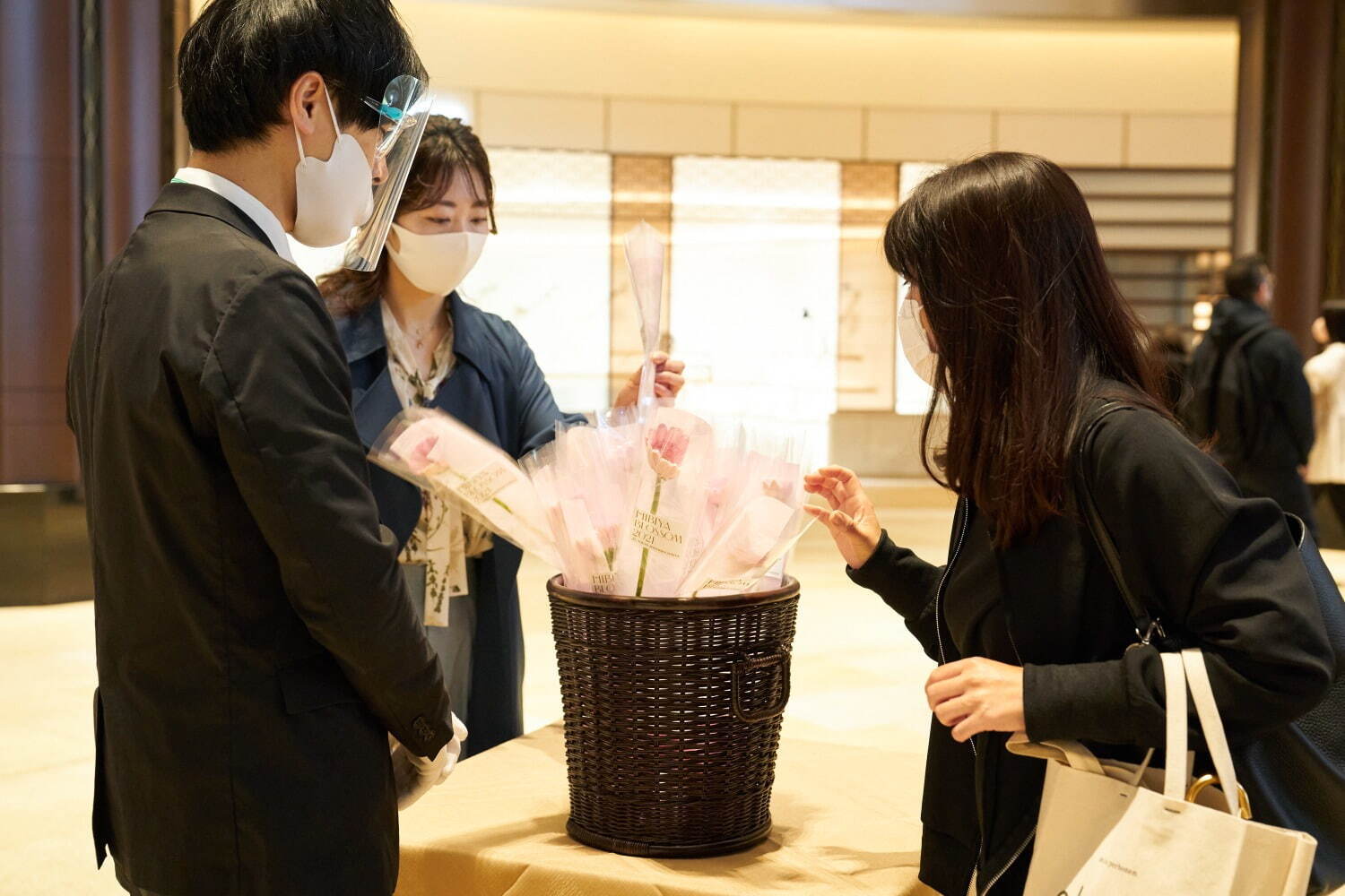 東京ミッドタウン日比谷で「ヒビヤブロッサム 2024」巨大なドーム型の造花アートや限定メニュー｜写真5