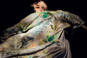 京友禅着物の老舗・千總「花と鳥と」メンズライン誕生、華やかな自然を描いたオートクチュール着物など