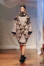 セレクトショップ「ヴット(Wut) 」のファッションショー - アーミーなバロック・スタイル｜写真55