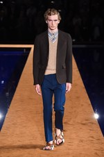 プラダ(PRADA) 2015年春夏メンズコレクション - 0番ステッチのテーラード｜写真17