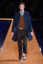 プラダ(PRADA) 2015年春夏メンズコレクション - 0番ステッチのテーラード｜写真22