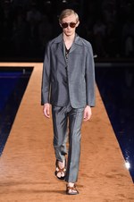 プラダ(PRADA) 2015年春夏メンズコレクション - 0番ステッチのテーラード｜写真57