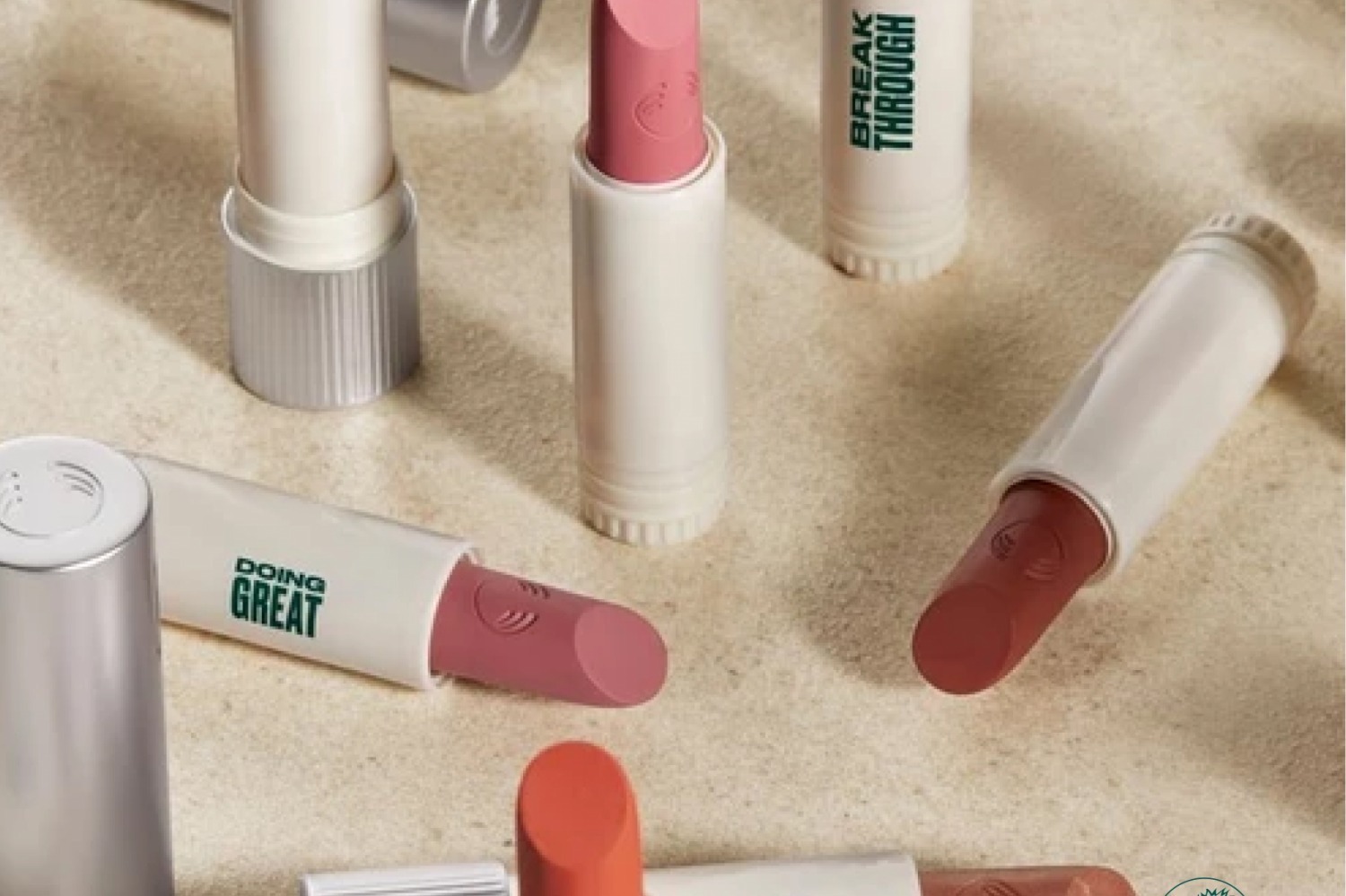 コーラル｜ザボディショップ24年春コスメ、“ひと塗りで唇を彩る”ヴィーガンリップ「ペップトーク」全8色