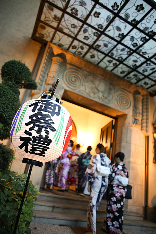 東京・小笠原伯爵邸にて一夜だけのBBQパーティ - 浴衣を着て大人の夏祭り｜写真7